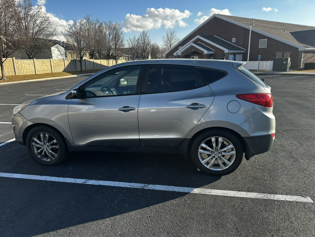 2011 HYUNDAI TUCSON Limited