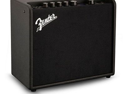 Fender Mustang LT 25 Amplifier