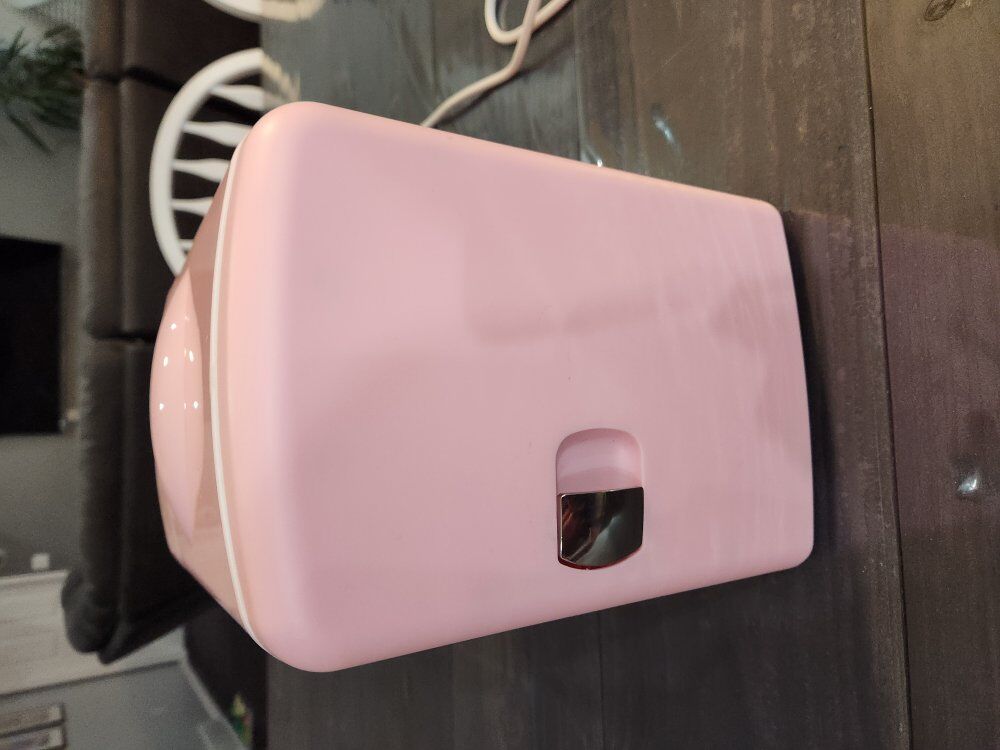 Small drink desktop mini fridge new