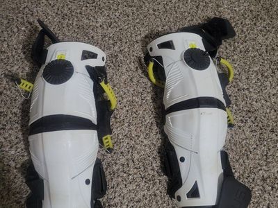 mobius knee braces