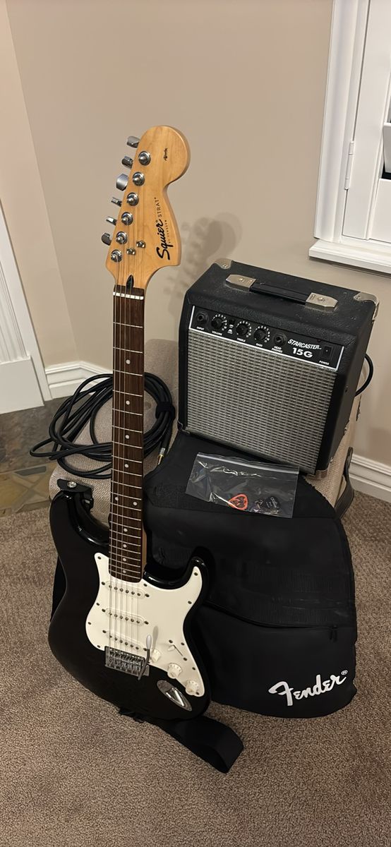 Fender Squier Strat 20th Anniversary Electric Guitar Bundle w/ Starcaster 15G Amp & Soft Case