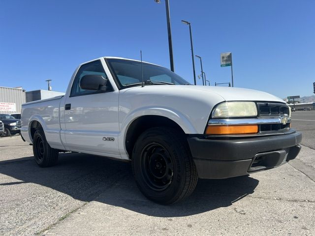 2001 Chevrolet S-10 Base