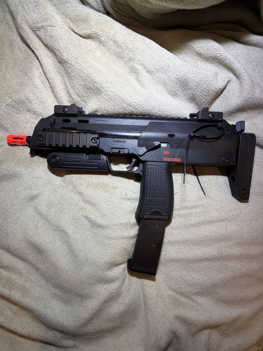 *Airsoft* KWA MP7 GBB