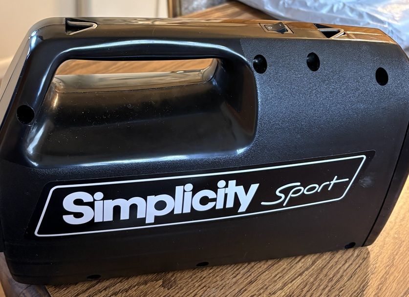 Small canister vacuum