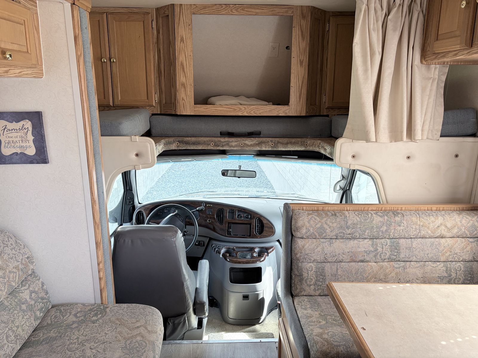 Main image 6