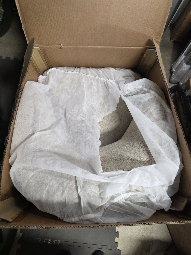 Main image 6