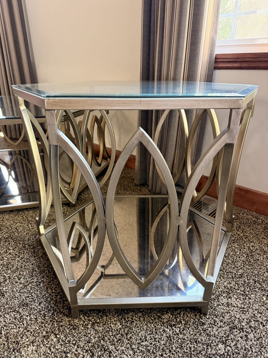 Main image 8