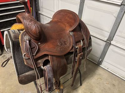 Stray Star Cutting Saddle