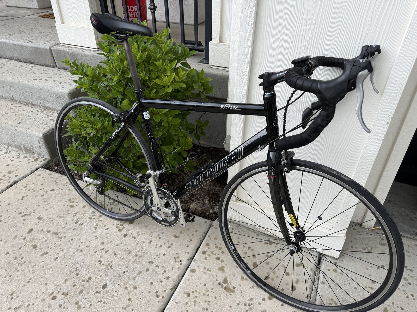 Specialized Allez Sport Triple Road Bike (2005) - Size L, A1 Aluminum Frame, Carbon Fork