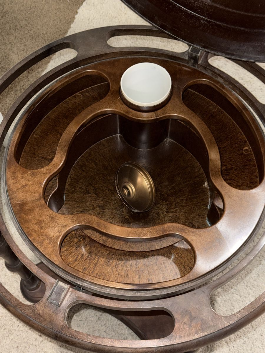 Main image 3