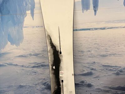 Burton Short Stop Family Tree 162cm Snowboard - Heavily Used (2025)