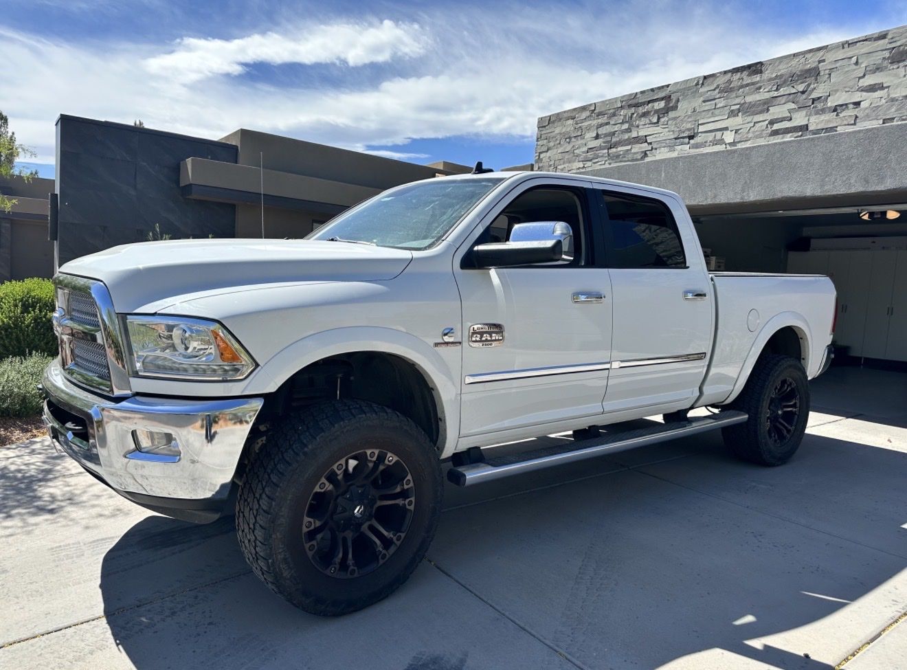 20x10 8x6.5 fuel wheels from a 4th gen ram