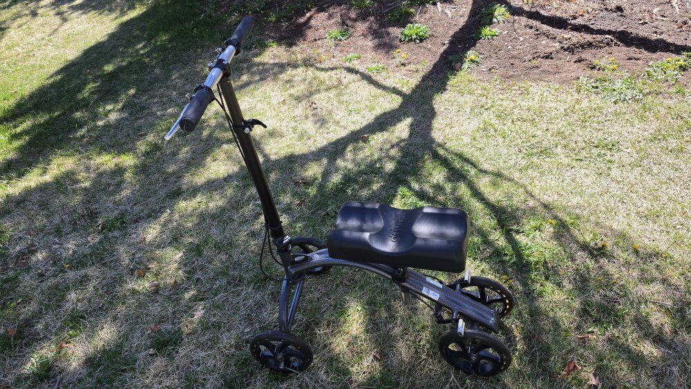 knee walker scooter