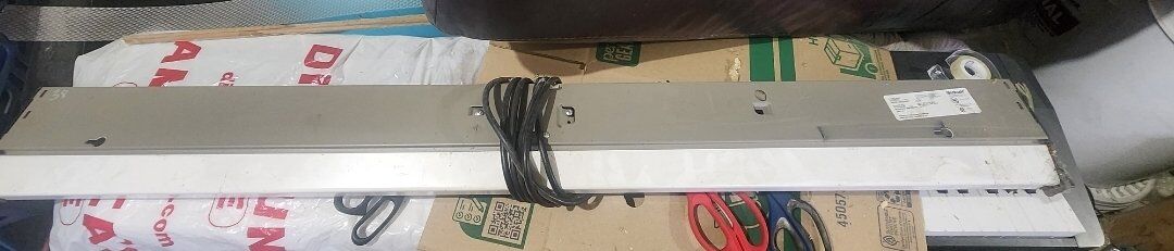 Shop light / grow light
