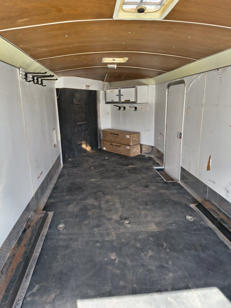 Main image 4