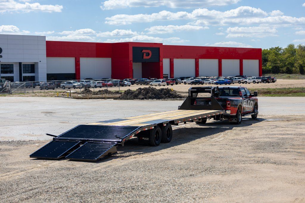 24K Delco 40' Gooseneck Flatbed Deckover