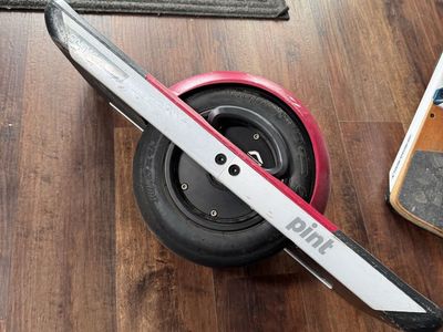 Onewheel Pint Electric Skateboard - Red Fender - Used Condition