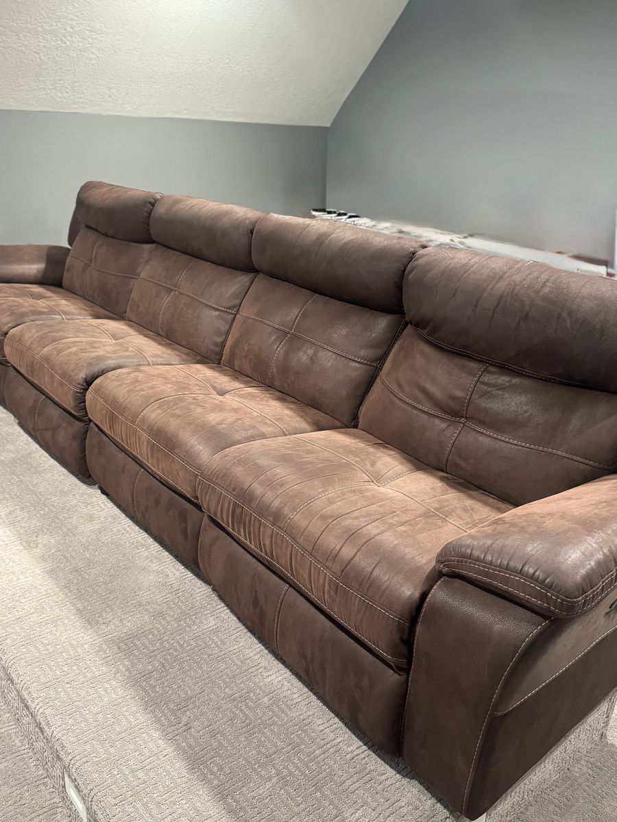 4 Power Recliners Good Condition!