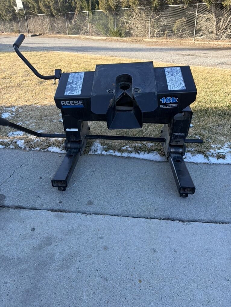 Reese 5th Wheel Hitch