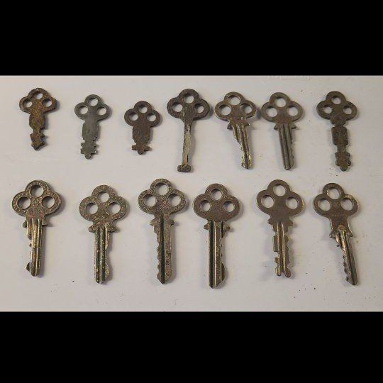 Vintage Keys - Antique Style Wardrobe Cabinet Cupboard Lock Keys, Lot of 13