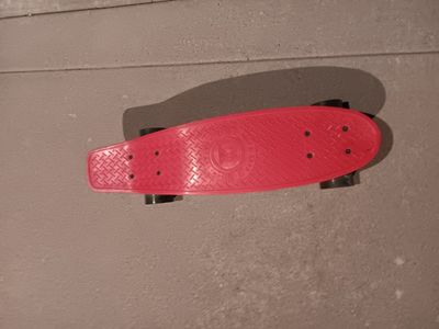Madd Gear (MGP) Retro Skateboard – Bright Red