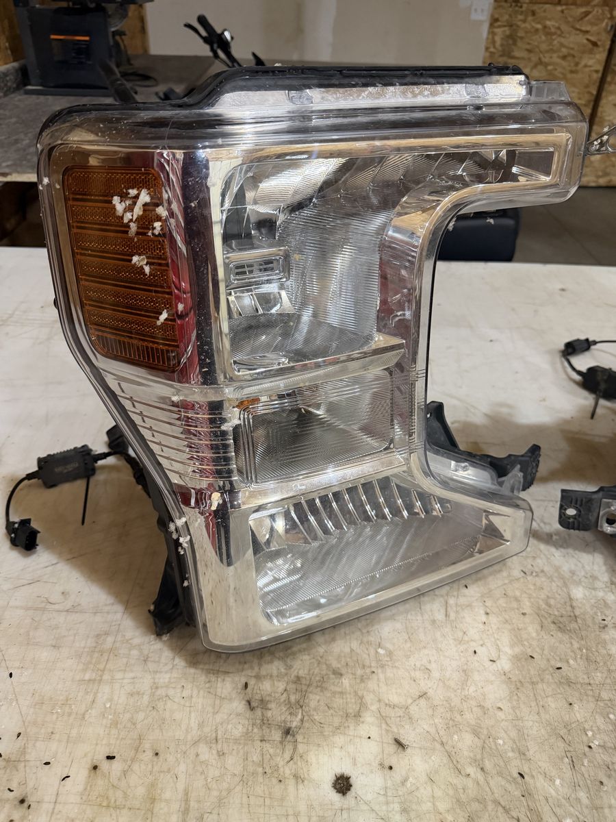 OEM Ford F-250 F-350 2020 Super Duty Headlight Assembly Set Pair Left Right
