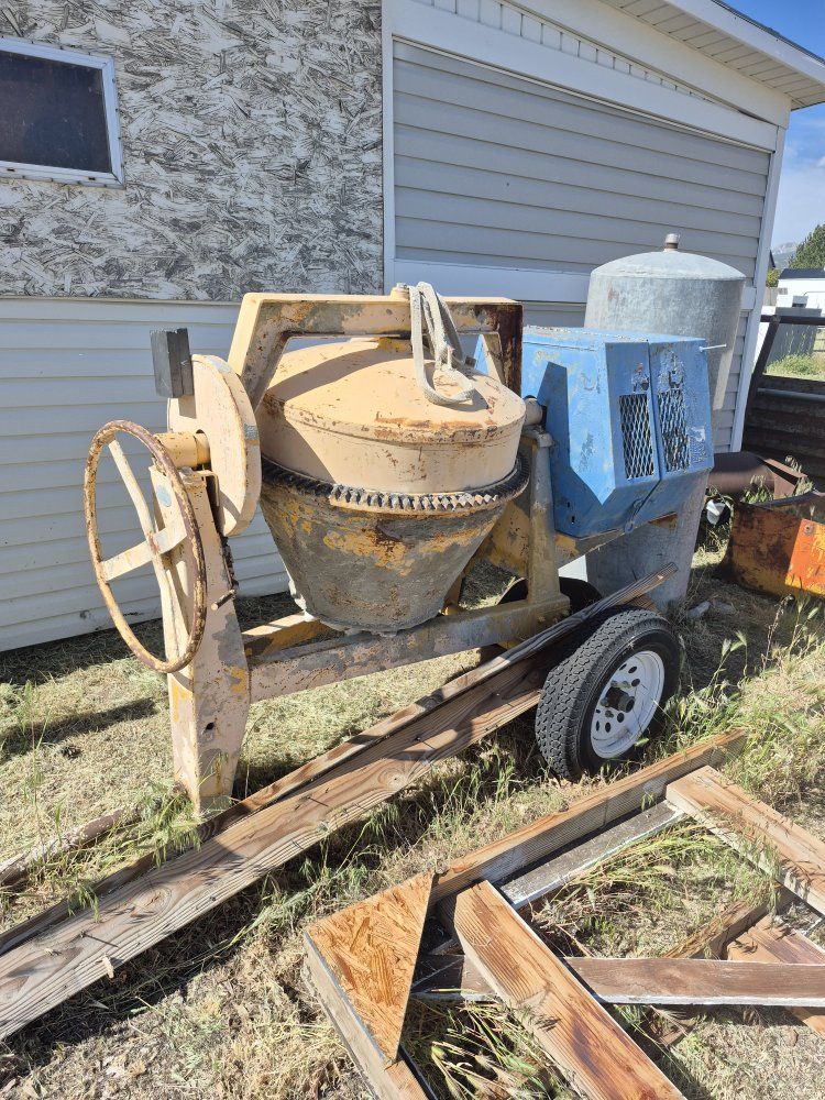 cement mixer