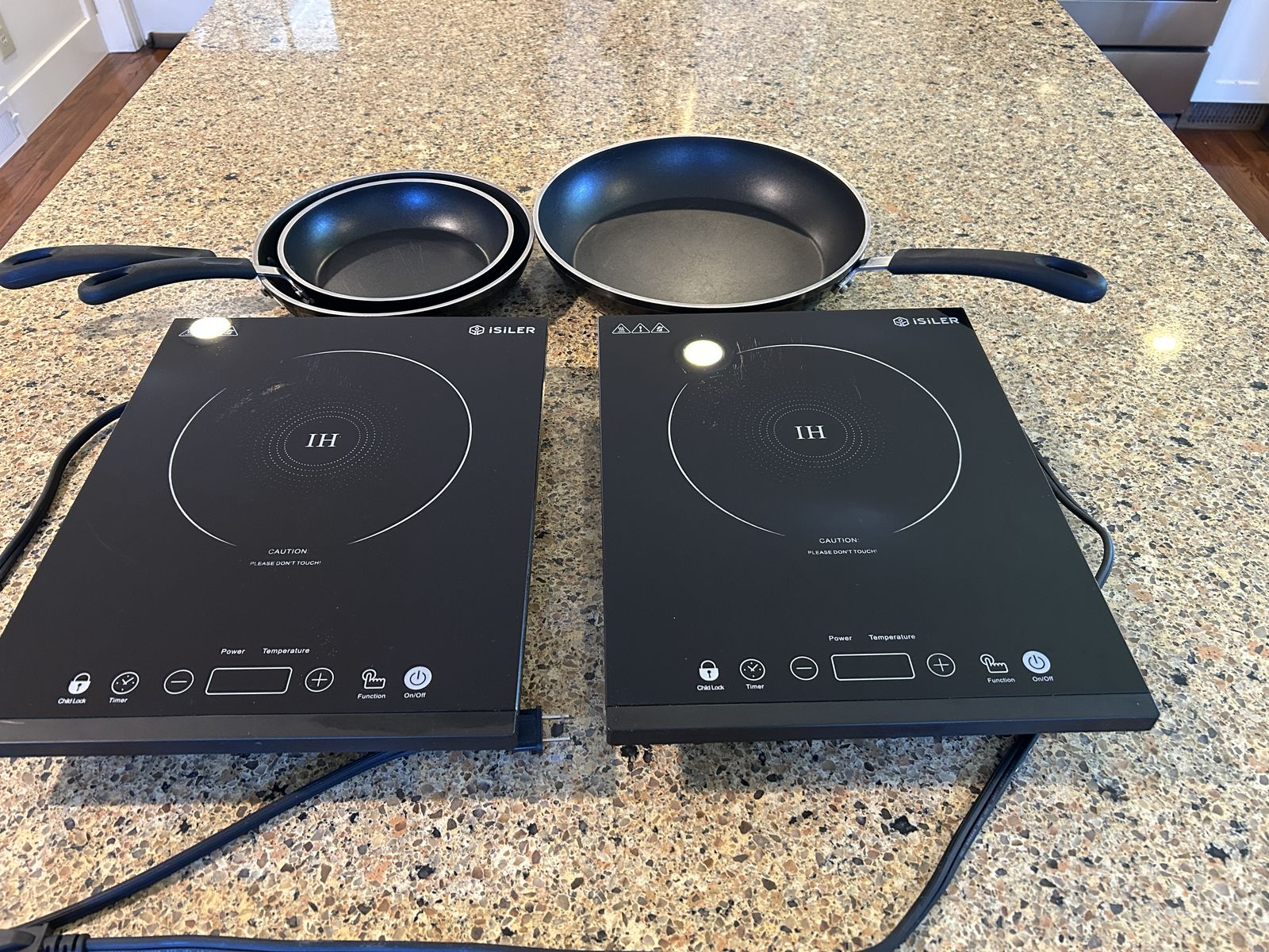 iSiLER Portable Induction Bundle: (2) 1800W Burners & (3) Cook N Home Pans