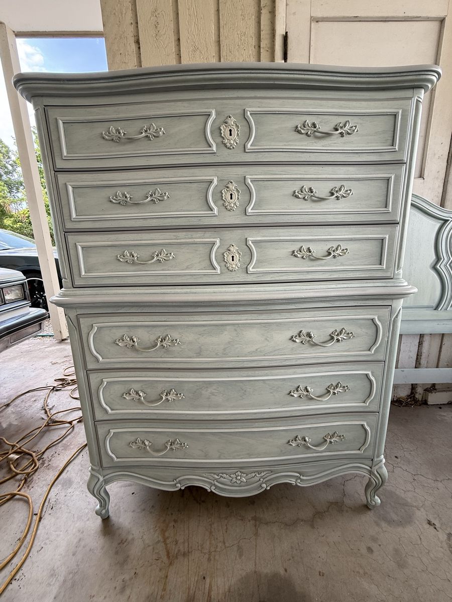Main image 3