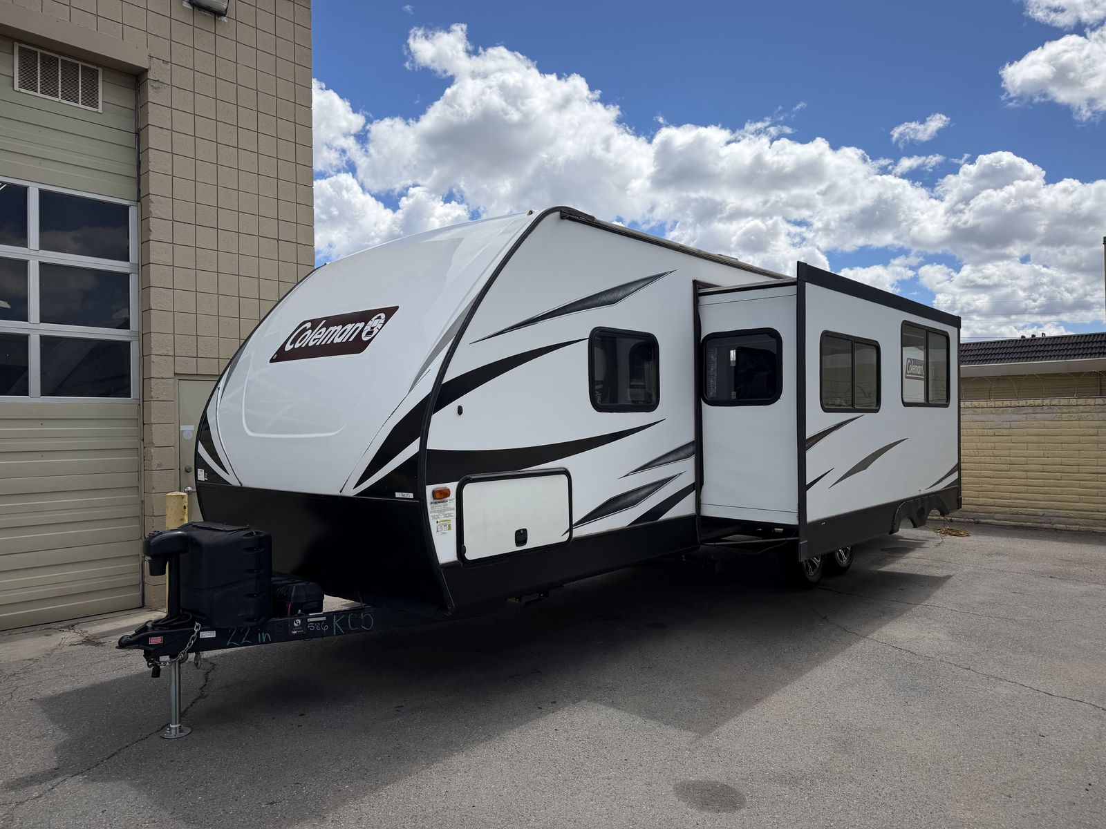Bunk Bed Sleeps 10 Solar Outside Kitchen Fireplace '21 Dutchmen Coleman Light 2755BH Bunkhouse house like Grey Wolf Imagine Alta