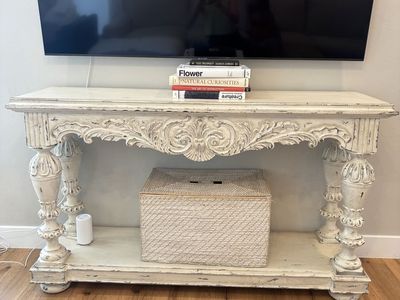 Decorative Table for Entry