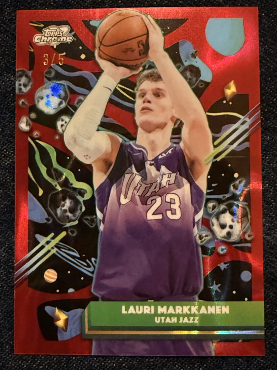 Topps Chrome Lauri Markkanen Utah Jazz Red Refractor Basketball Card #198 3/5