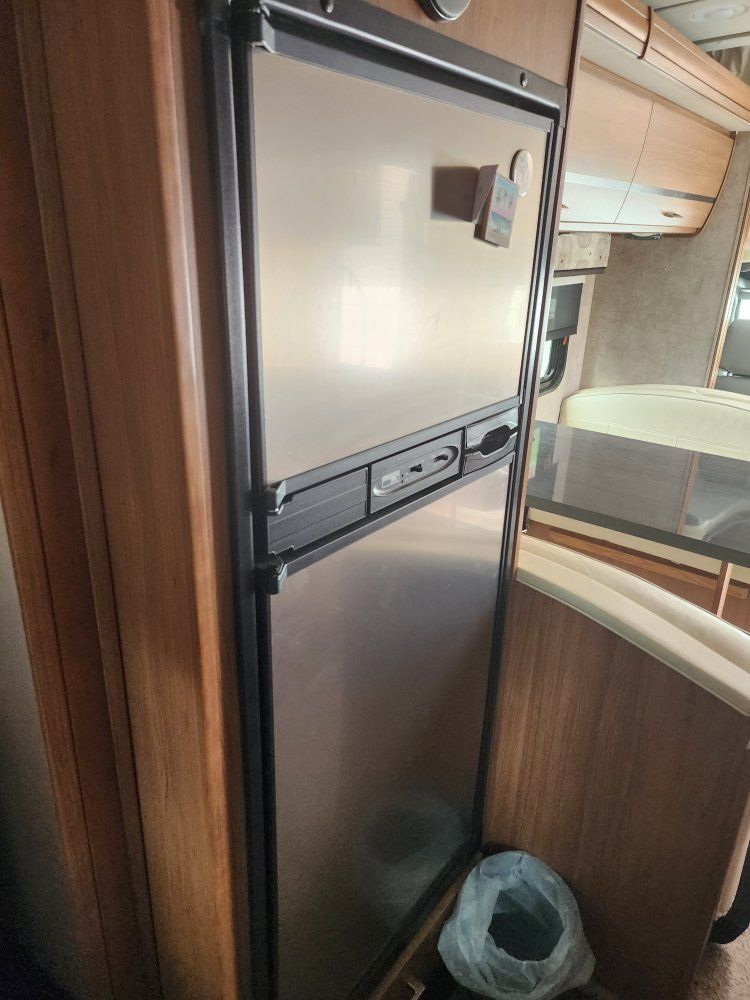 Main image 12