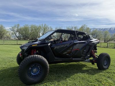 2023 Polaris Pro R 4 Ultimate