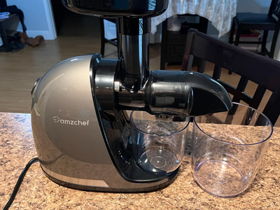 New in box Cold Press Masticating Juicer