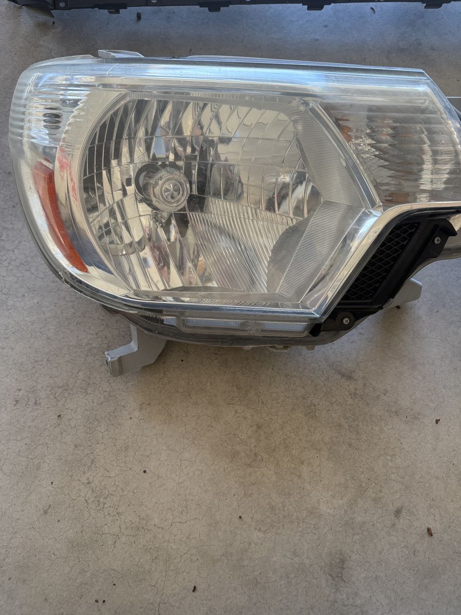 Toyota headlights 