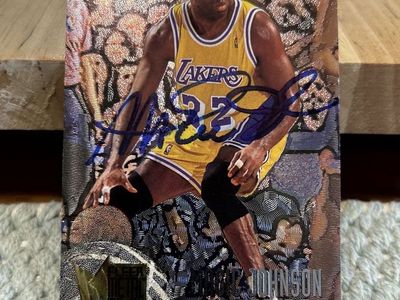 Magic Johnson Autograph LA LAKERS Hand Signed NBA Basketball Card