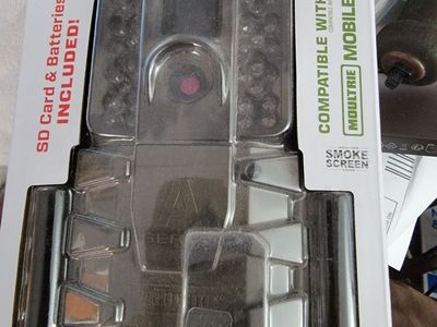 MOULTRIE TRAIL CAMERA