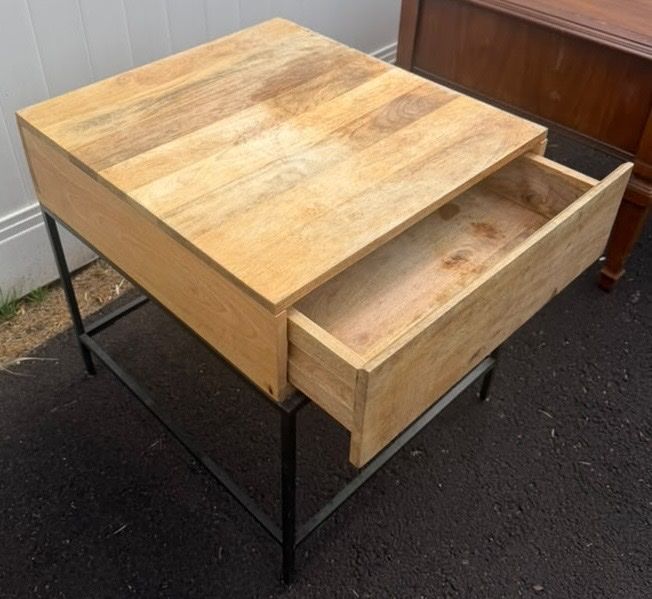 Cute table