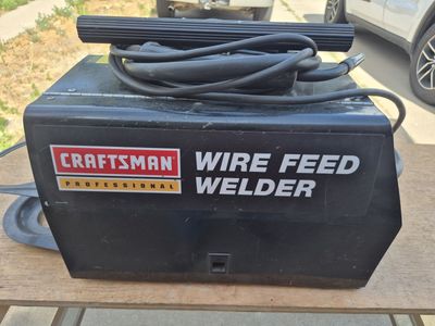 Craftsman Professional 20559 MIG Wire Feed Welder - 120V, 20 Amp