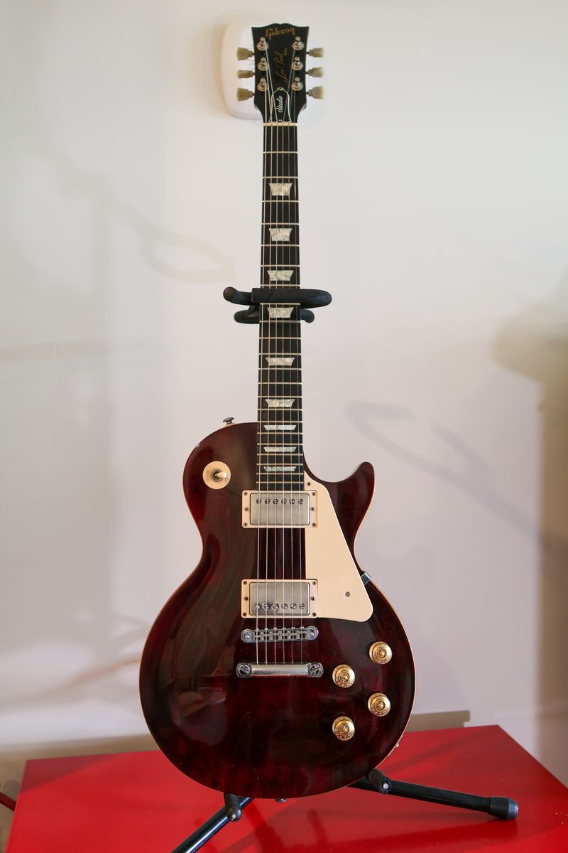 Gibson Les Paul Studio – 1991 USA – Wine Red – Ebony Board – Hardshell Case