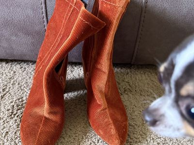 Boots Size 8