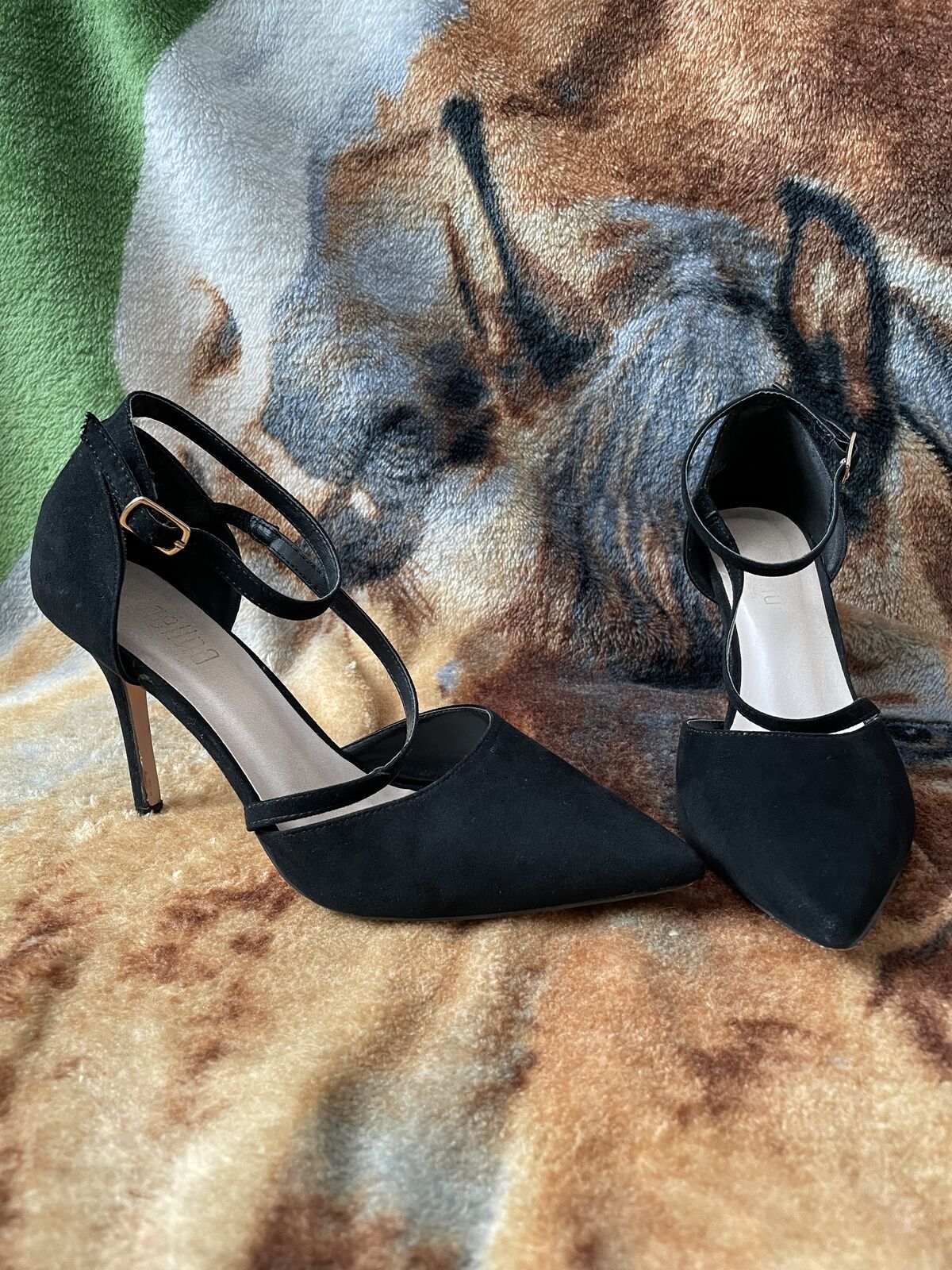 Black Heels Size 7.5