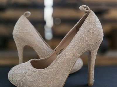 Chase & Chloe® Lace Heels — Size 6