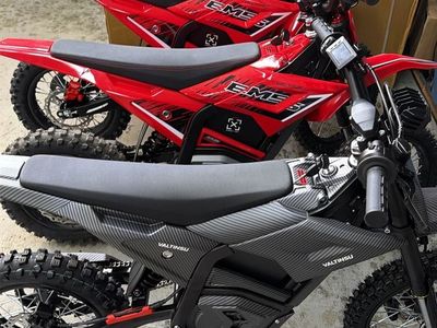 Valtinsu EM5 40MPH 12/14 electric dirtbike Brand New