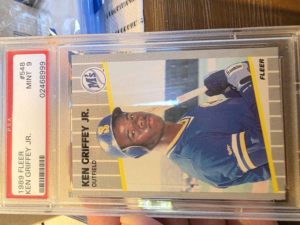 1989 fleer ken griffey jr RC card. PSA 9 Error!!