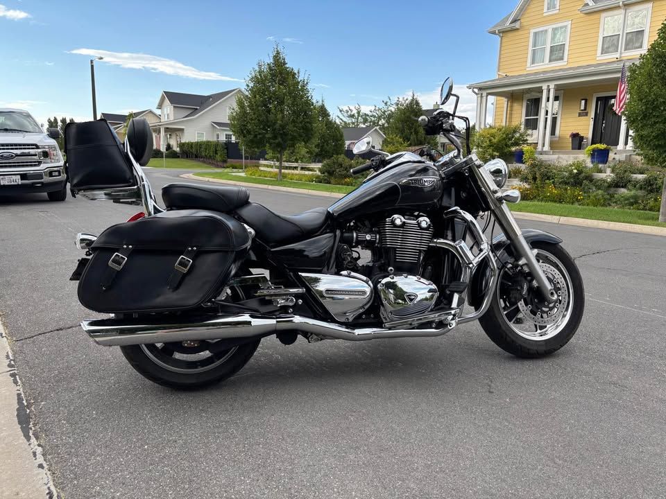Triumph Thunderbird Commander 1700