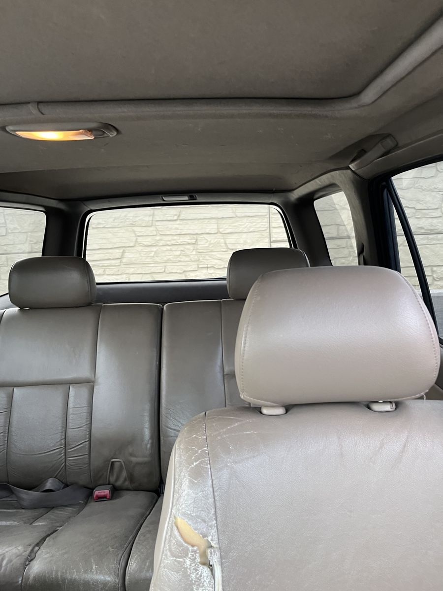 Main image 4