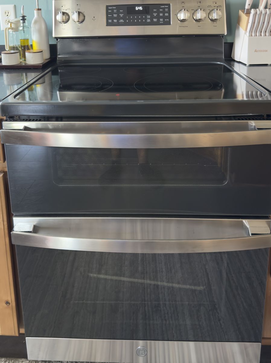 GE Electric Range