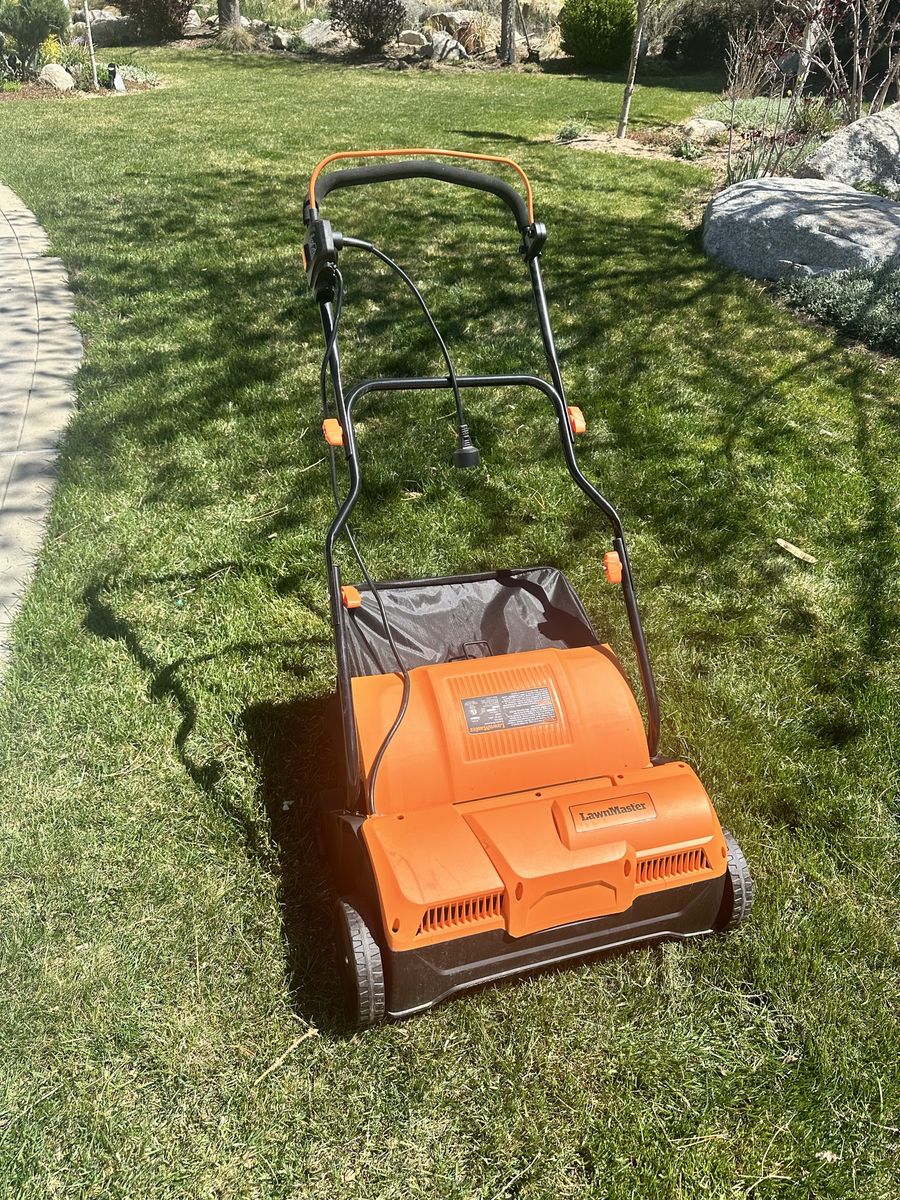 LawnMaster Electric Scarifier/Dethatcher